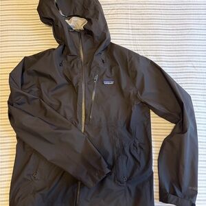 Patagonia Men's Dark Gray Hooded Raincoat